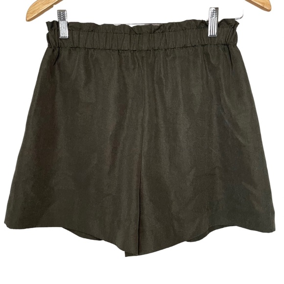 Zara Paperbag Green Shorts with Tie - Picture 2 of 3